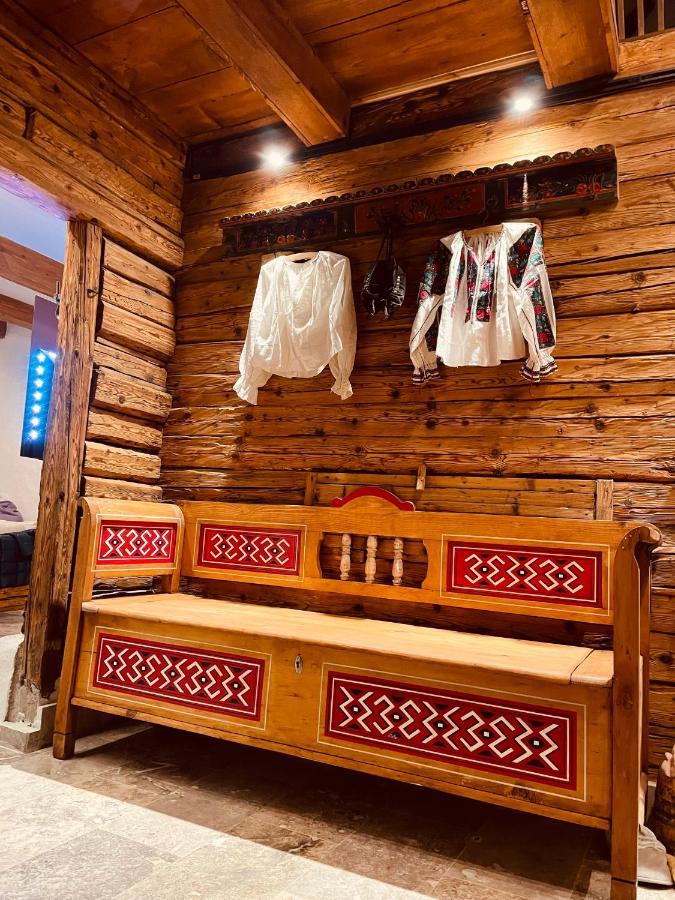 The Hut Retreat Villa Fantanele  Dış mekan fotoğraf