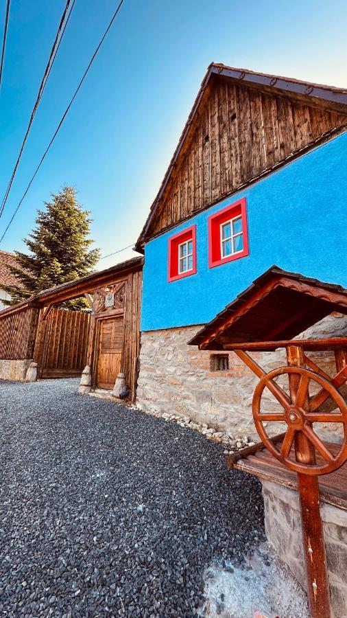 The Hut Retreat Villa Fantanele  Dış mekan fotoğraf